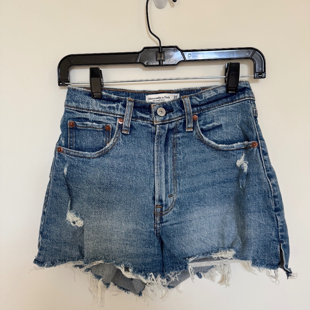 Abercrombie & Fitch - The Cutoff Short High Rise - Curve Love Size 24